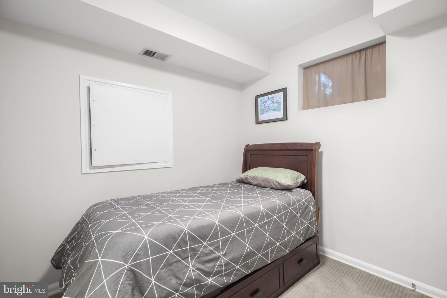 4671 34TH ST S, ARLINGTON, Virginia 22206, 2 Bedrooms Bedrooms, ,2 BathroomsBathrooms,Residential,For sale,4671 34TH ST S,VAAR2063398 MLS # VAAR2063398