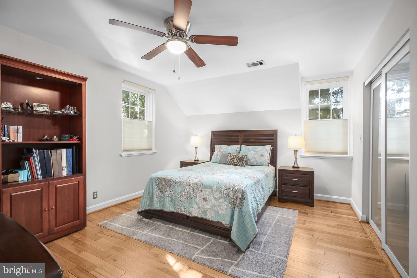 4671 34TH ST S, ARLINGTON, Virginia 22206, 2 Bedrooms Bedrooms, ,2 BathroomsBathrooms,Residential,For sale,4671 34TH ST S,VAAR2063398 MLS # VAAR2063398