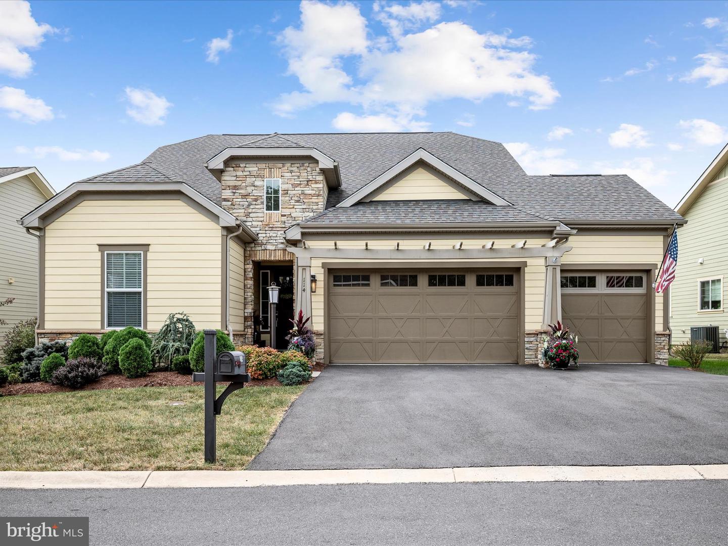 114 TURNSTONE LN, LAKE FREDERICK, Virginia 22630, 3 Bedrooms Bedrooms, 7 Rooms Rooms,3 BathroomsBathrooms,Residential,For sale,114 TURNSTONE LN,VAFV2036732 MLS # VAFV2036732