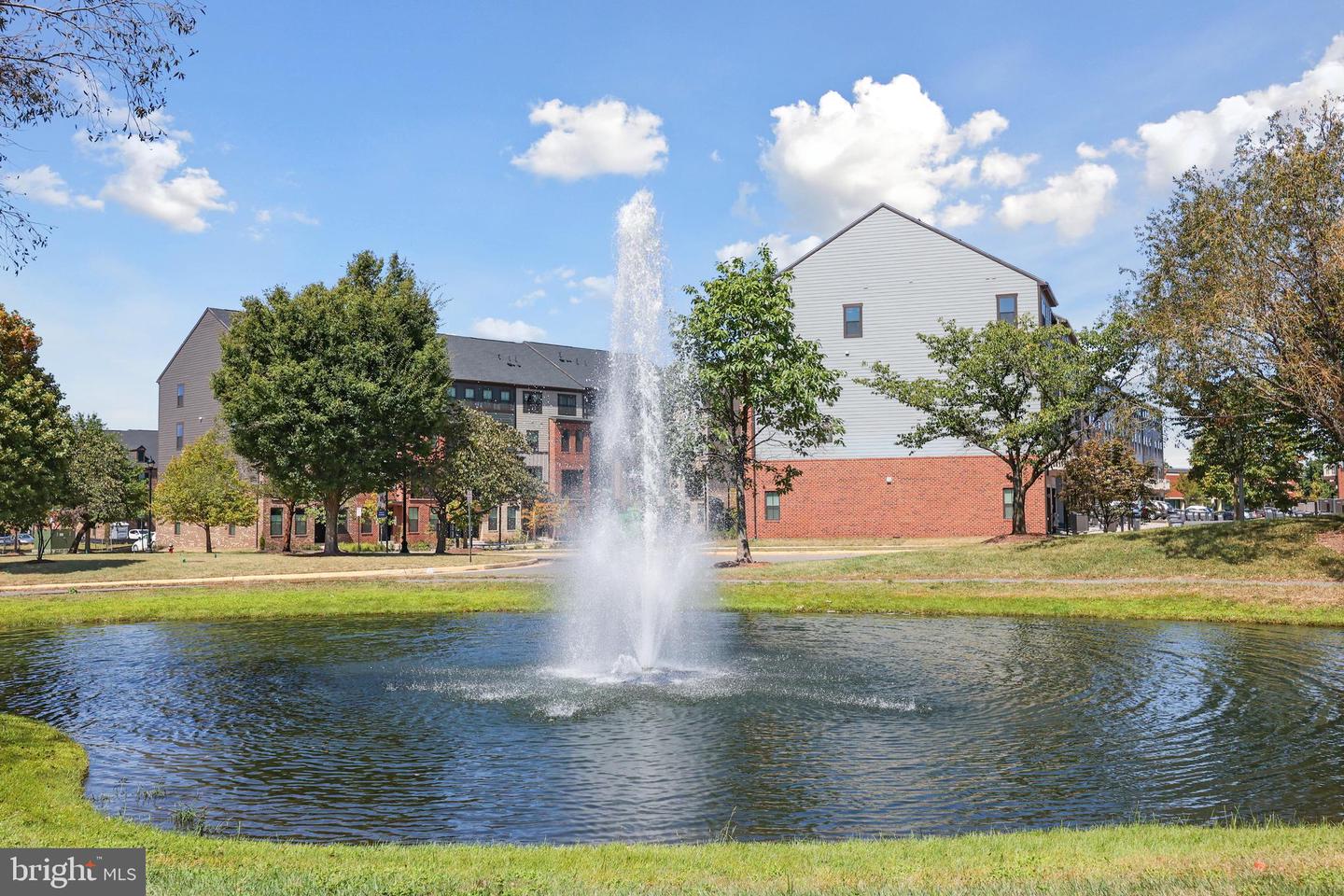 4395 PEACH LILY LN #311, CHANTILLY, Virginia 20151, 2 Bedrooms Bedrooms, ,2 BathroomsBathrooms,Residential,For sale,4395 PEACH LILY LN #311,VAFX2266242 MLS # VAFX2266242