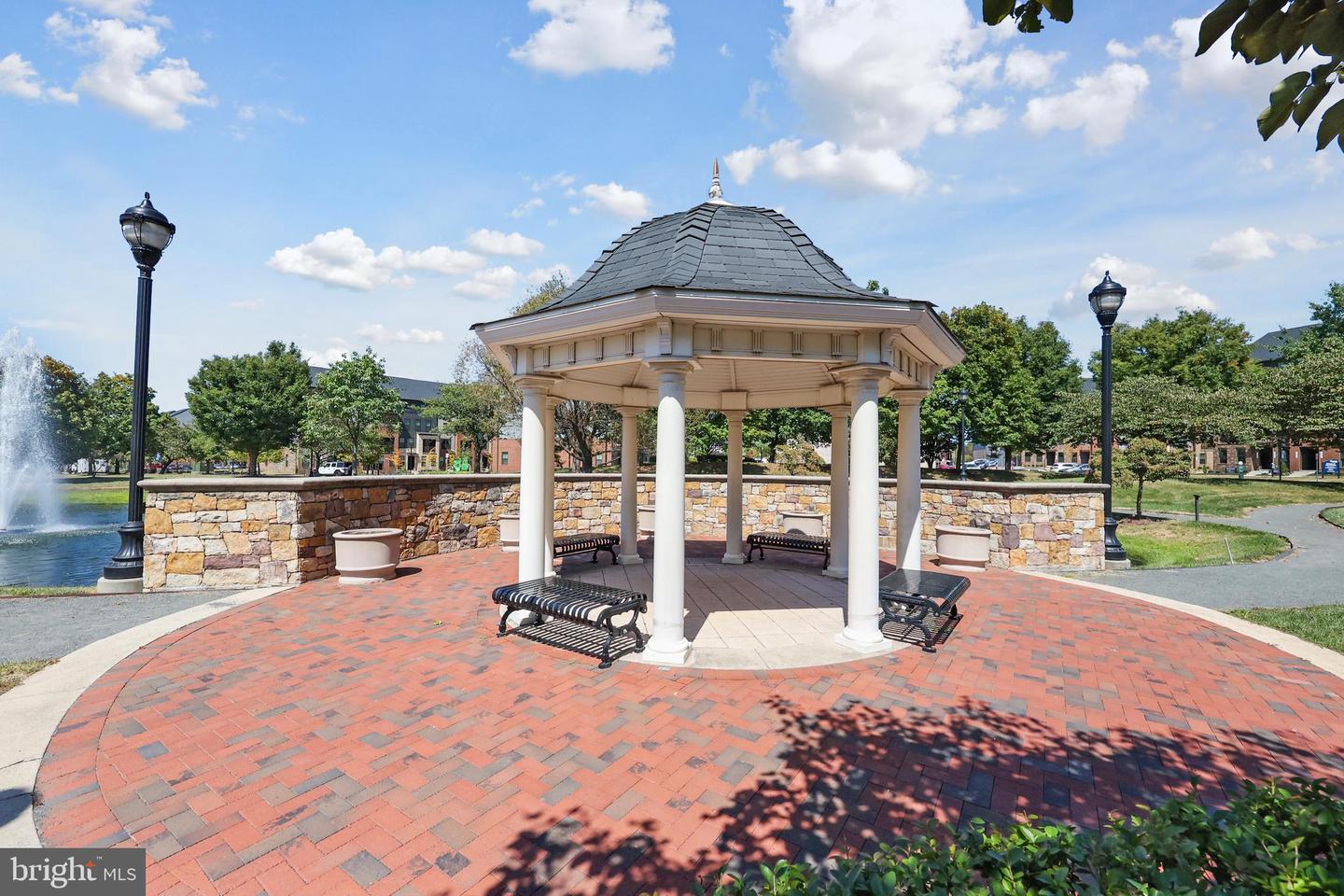 4395 PEACH LILY LN #311, CHANTILLY, Virginia 20151, 2 Bedrooms Bedrooms, ,2 BathroomsBathrooms,Residential,For sale,4395 PEACH LILY LN #311,VAFX2266242 MLS # VAFX2266242