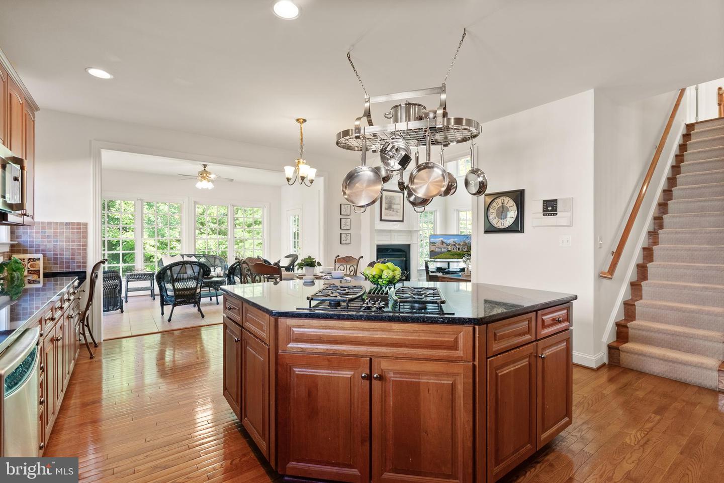 14119 BANEBERRY CIR, MANASSAS, Virginia 20112, 5 Bedrooms Bedrooms, ,4 BathroomsBathrooms,Residential,For sale,14119 BANEBERRY CIR,VAPW2103782 MLS # VAPW2103782
