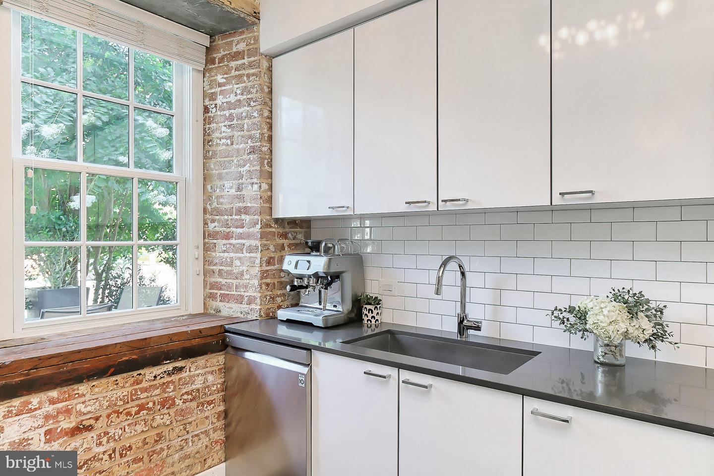 515 N WASHINGTON ST #103, ALEXANDRIA, Virginia 22314, ,1 BathroomBathrooms,Residential,For sale,515 N WASHINGTON ST #103,VAAX2049504 MLS # VAAX2049504