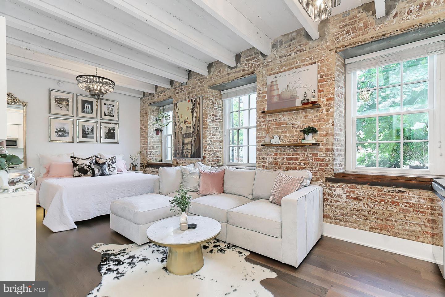 515 N WASHINGTON ST #103, ALEXANDRIA, Virginia 22314, ,1 BathroomBathrooms,Residential,For sale,515 N WASHINGTON ST #103,VAAX2049504 MLS # VAAX2049504