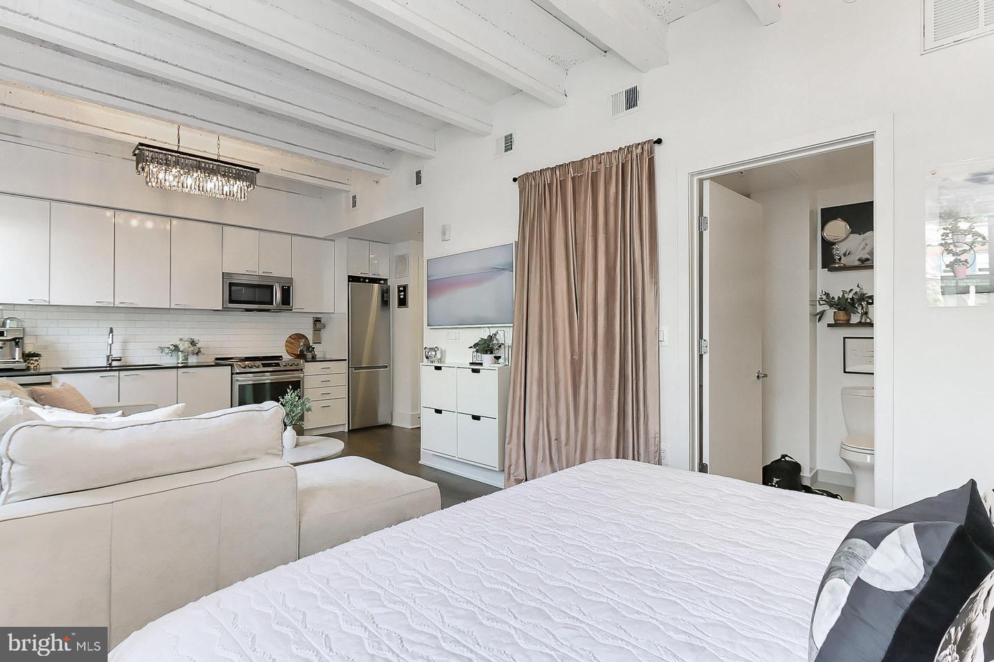 515 N WASHINGTON ST #103, ALEXANDRIA, Virginia 22314, ,1 BathroomBathrooms,Residential,For sale,515 N WASHINGTON ST #103,VAAX2049504 MLS # VAAX2049504