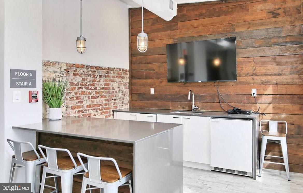 515 N WASHINGTON ST #103, ALEXANDRIA, Virginia 22314, ,1 BathroomBathrooms,Residential,For sale,515 N WASHINGTON ST #103,VAAX2049504 MLS # VAAX2049504