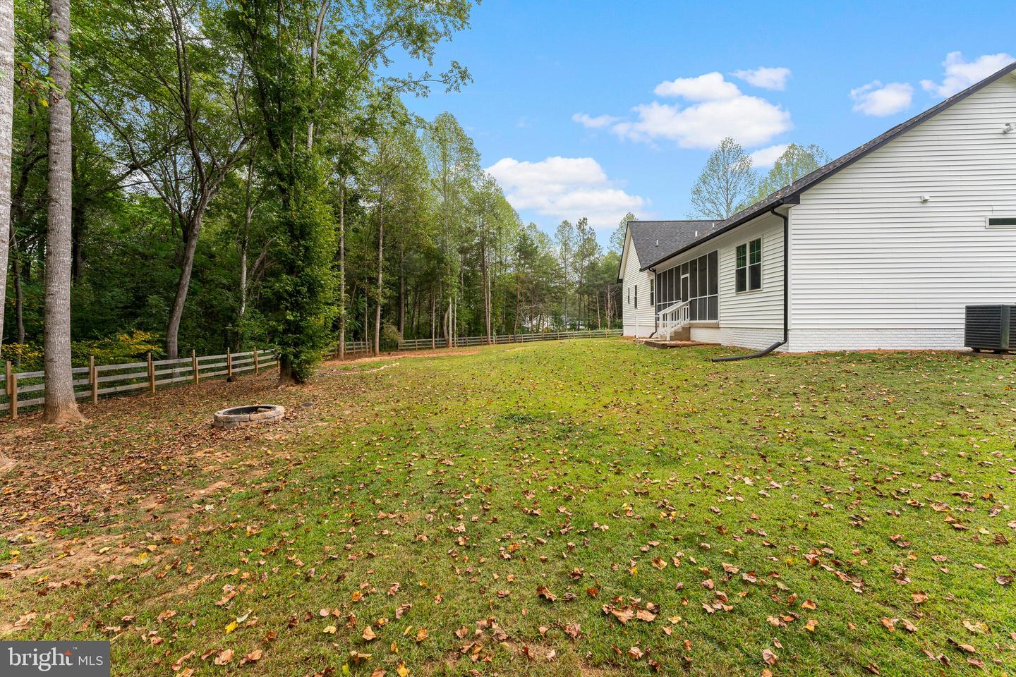 26325 INDIAN TRACE, UNIONVILLE, Virginia 22567, 3 Bedrooms Bedrooms, ,2 BathroomsBathrooms,Residential,For sale,26325 INDIAN TRACE,VAOR2012252 MLS # VAOR2012252