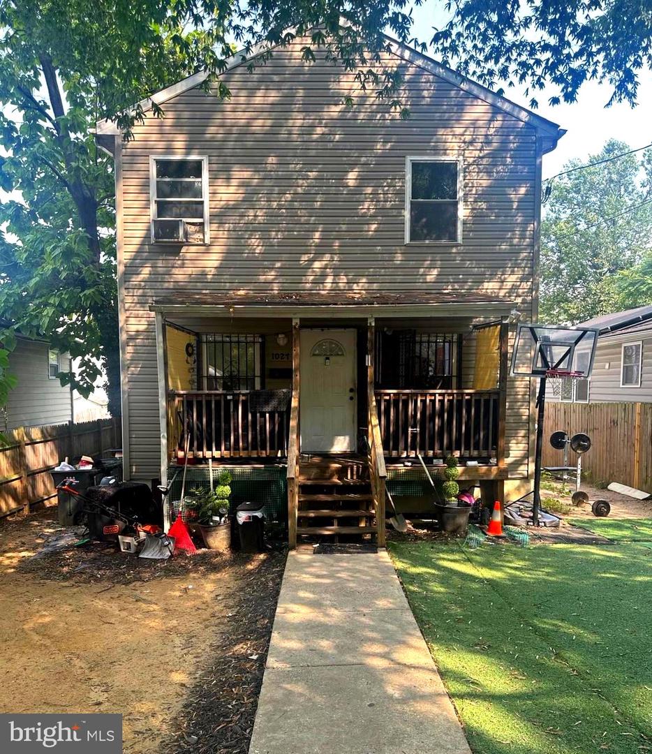 1027 49TH ST NE, WASHINGTON, District Of Columbia 20019, 5 Bedrooms Bedrooms, ,3 BathroomsBathrooms,Residential,For sale,1027 49TH ST NE,DCDC2221870 MLS # DCDC2221870