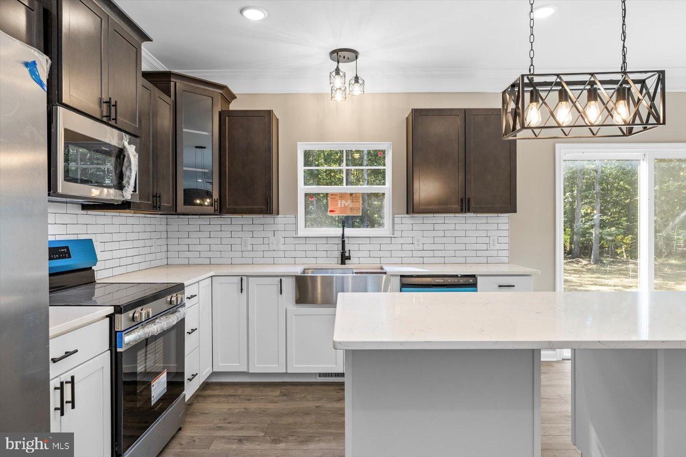 9019 SMITHS BEND RD, FREDERICKSBURG, Virginia 22407, 4 Bedrooms Bedrooms, 14 Rooms Rooms,2 BathroomsBathrooms,Residential,For sale,9019 SMITHS BEND RD,VASP2036182 MLS # VASP2036182