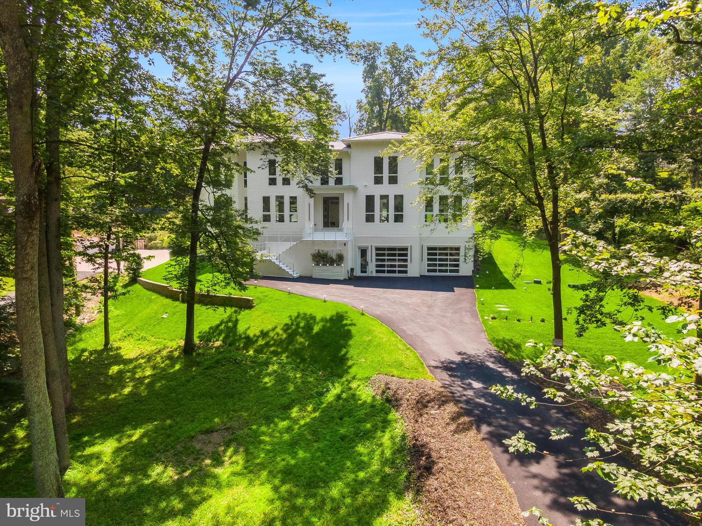 8757 BROOK ROAD, MCLEAN, Virginia 22102, 6 Bedrooms Bedrooms, ,6 BathroomsBathrooms,Residential,For sale,8757 BROOK ROAD,VAFX2266404 MLS # VAFX2266404