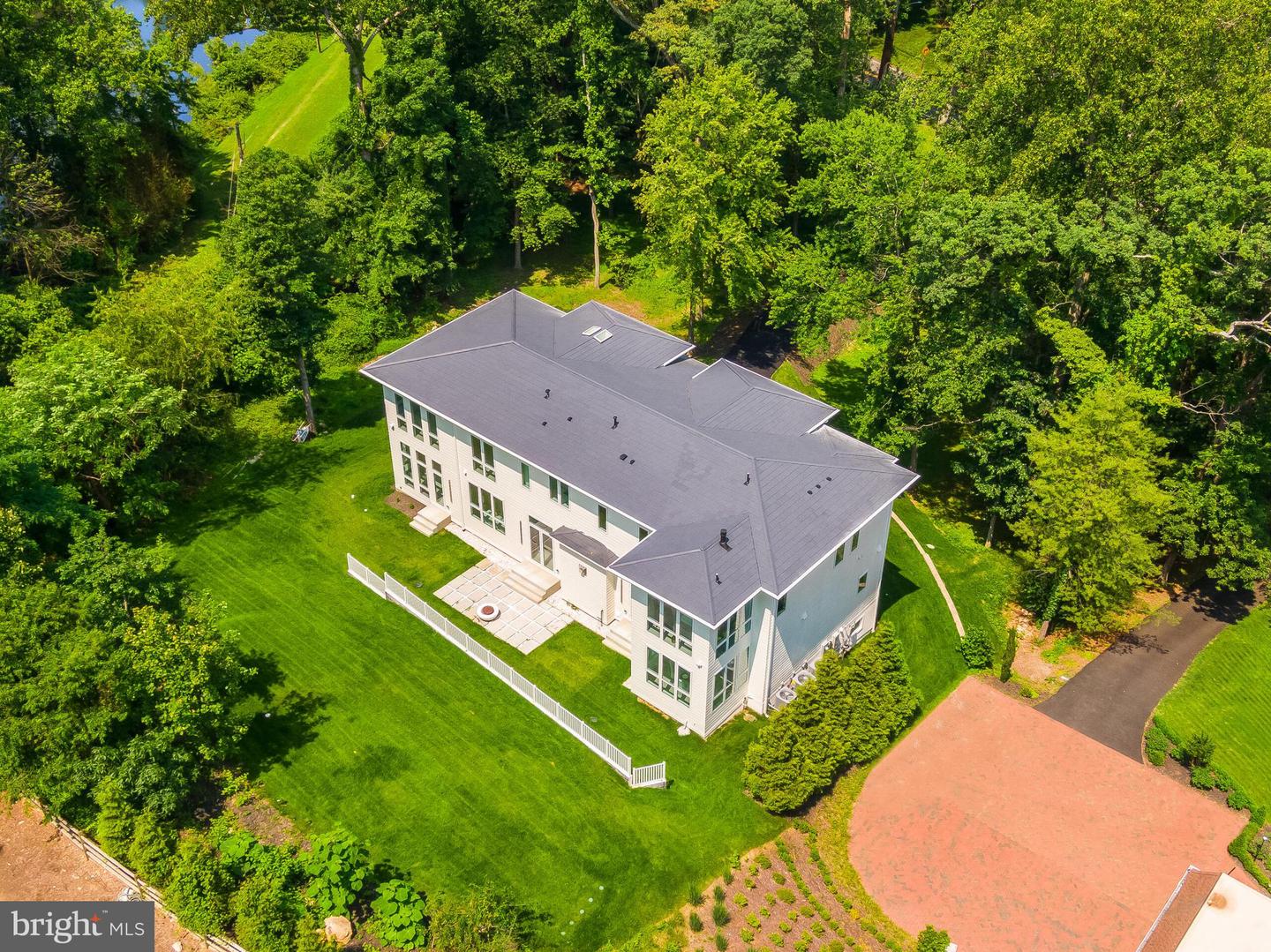 8757 BROOK ROAD, MCLEAN, Virginia 22102, 6 Bedrooms Bedrooms, ,6 BathroomsBathrooms,Residential,For sale,8757 BROOK ROAD,VAFX2266404 MLS # VAFX2266404