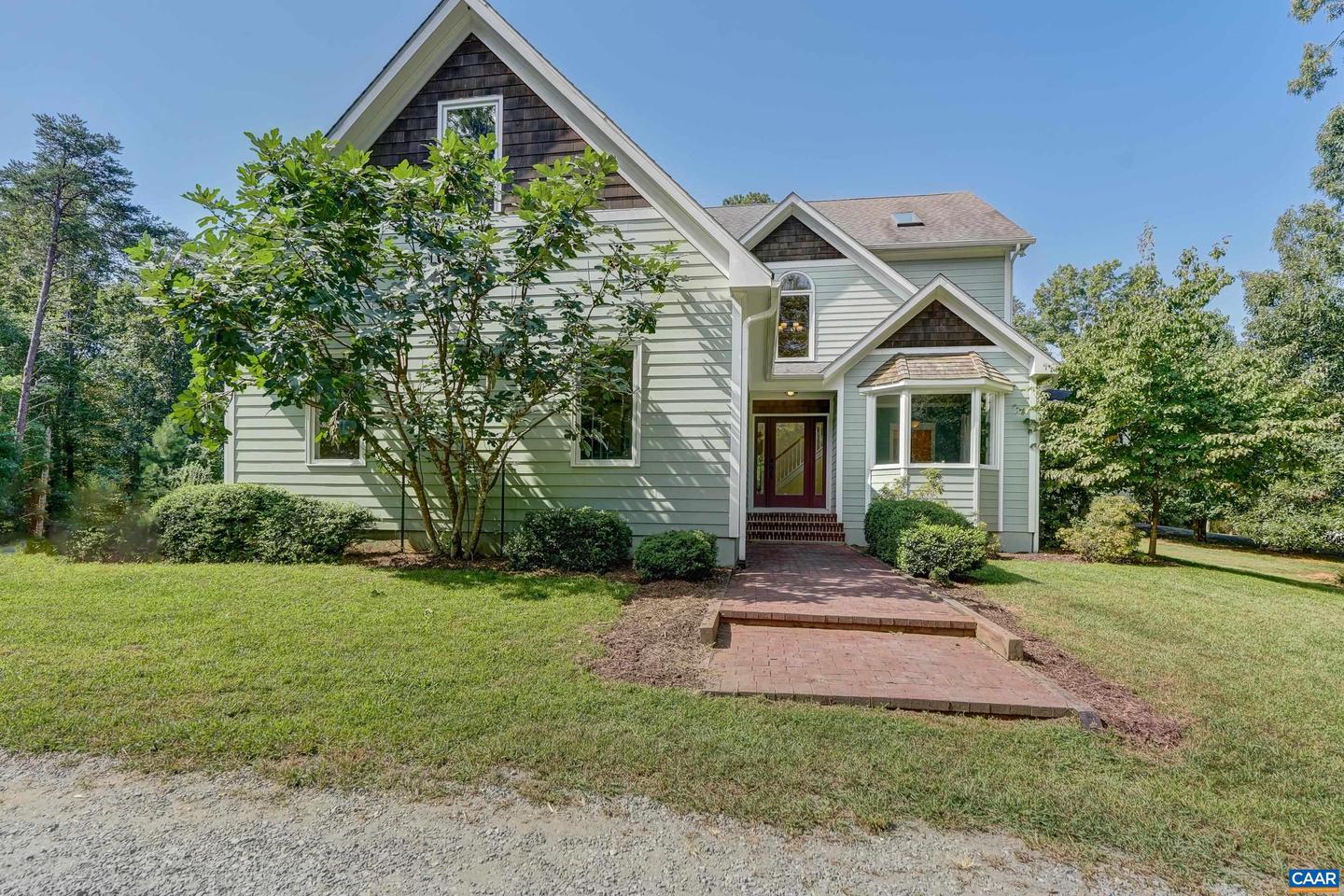 140 LYNX FARM LN, CHARLOTTESVILLE, Virginia 22903, 4 Bedrooms Bedrooms, ,4 BathroomsBathrooms,Residential,For sale,140 LYNX FARM LN,668858 MLS # 668858