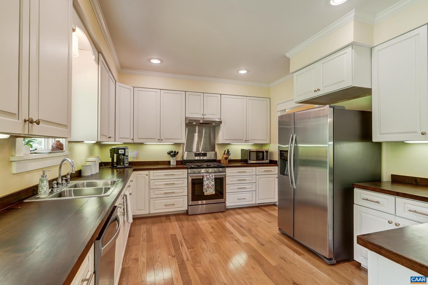 140 LYNX FARM LN, CHARLOTTESVILLE, Virginia 22903, 4 Bedrooms Bedrooms, ,4 BathroomsBathrooms,Residential,For sale,140 LYNX FARM LN,668858 MLS # 668858