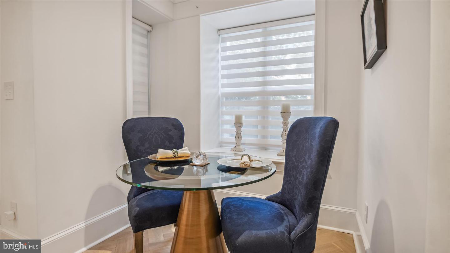 1832 16TH ST NW #1, WASHINGTON, District Of Columbia 20009, 2 Bedrooms Bedrooms, 4 Rooms Rooms,2 BathroomsBathrooms,Residential,For sale,1832 16TH ST NW #1,DCDC2221922 MLS # DCDC2221922