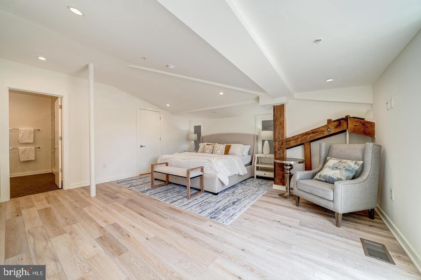 440 R ST NW #203, WASHINGTON, District Of Columbia 20001, 2 Bedrooms Bedrooms, ,2 BathroomsBathrooms,Residential,For sale,440 R ST NW #203,DCDC2221930 MLS # DCDC2221930