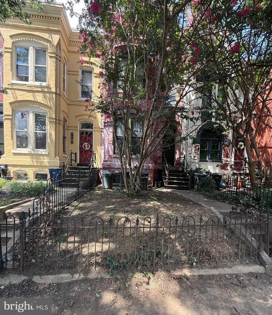 1834 13TH ST NW, WASHINGTON, District Of Columbia 20009, 3 Bedrooms Bedrooms, ,1 BathroomBathrooms,Residential,For sale,1834 13TH ST NW,DCDC2221938 MLS # DCDC2221938 1834 13TH ST NW, WASHINGTON, District Of Columbia 20009, 3 Bedrooms Bedrooms, ,1 BathroomBathrooms,Residential,For sale,1834 13TH ST NW,DCDC2221938 MLS # DCDC2221938