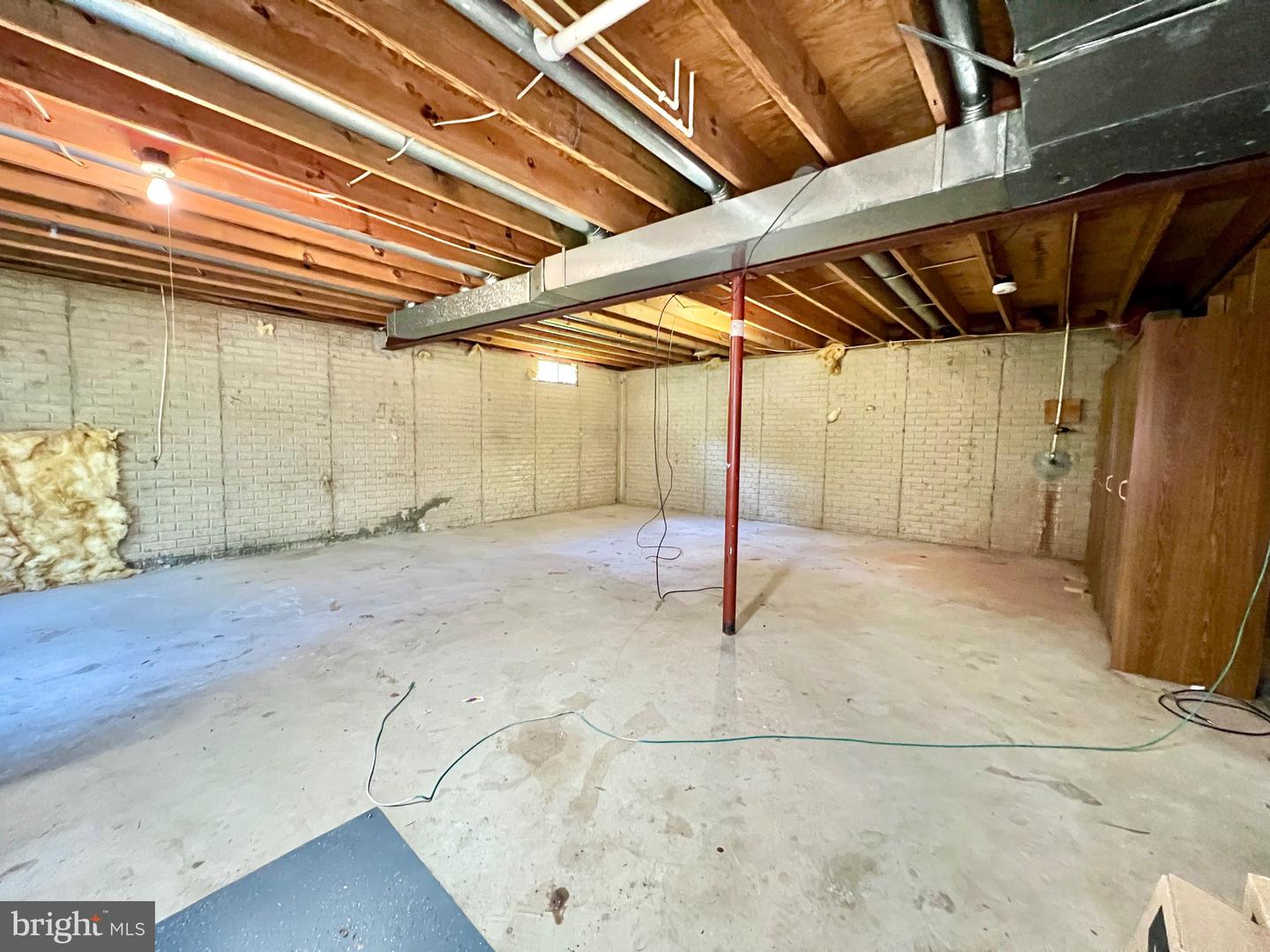 7819 LAKE DR, MANASSAS, Virginia 20111, 3 Bedrooms Bedrooms, 5 Rooms Rooms,2 BathroomsBathrooms,Residential,For sale,7819 LAKE DR,VAPW2103876 MLS # VAPW2103876