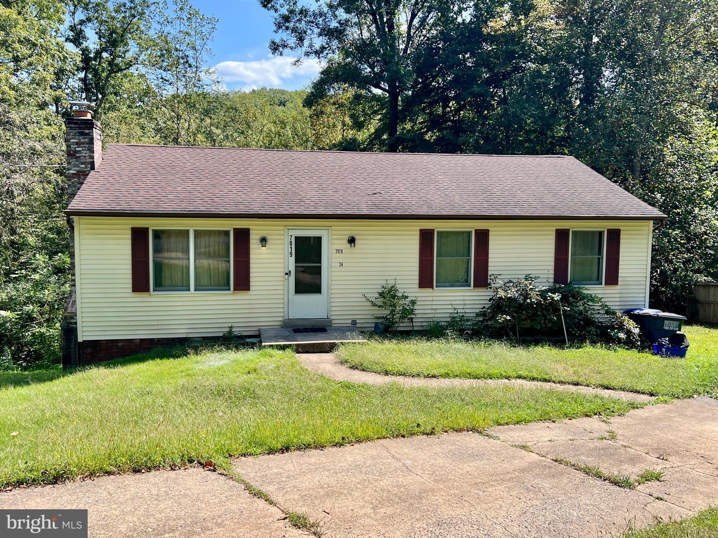 7819 LAKE DR, MANASSAS, Virginia 20111, 3 Bedrooms Bedrooms, 5 Rooms Rooms,2 BathroomsBathrooms,Residential,For sale,7819 LAKE DR,VAPW2103876 MLS # VAPW2103876