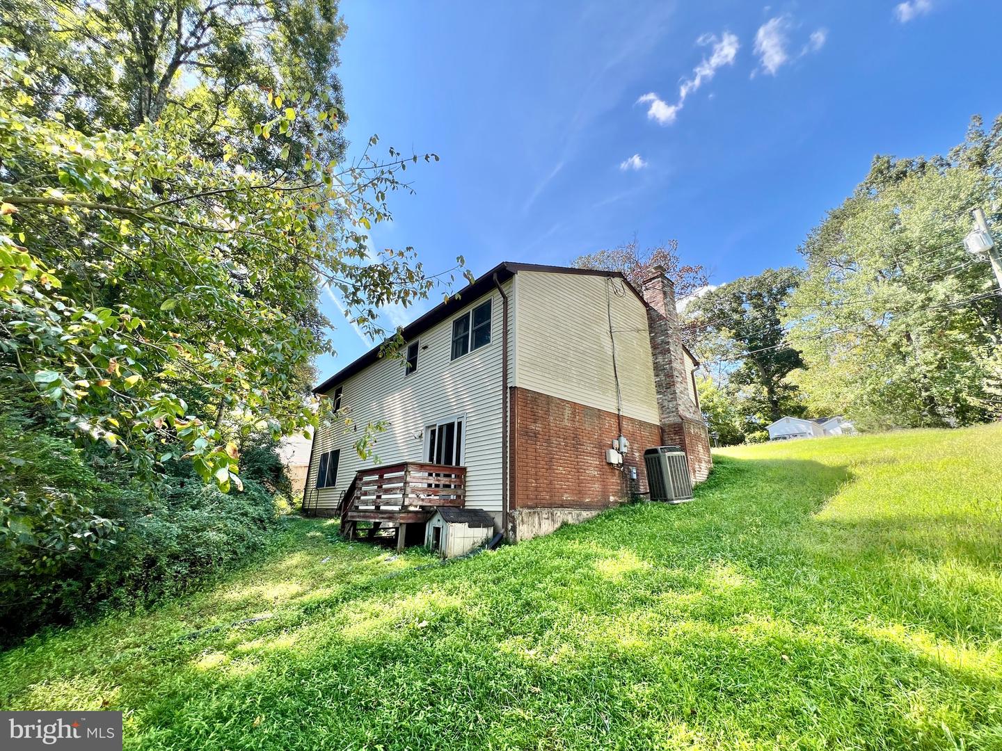 7819 LAKE DR, MANASSAS, Virginia 20111, 3 Bedrooms Bedrooms, 5 Rooms Rooms,2 BathroomsBathrooms,Residential,For sale,7819 LAKE DR,VAPW2103876 MLS # VAPW2103876
