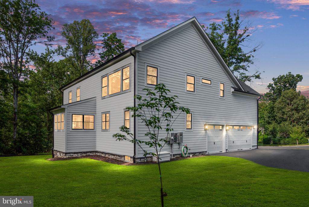 11302 RADCLIFF TER, SPOTSYLVANIA, Virginia 22551, 5 Bedrooms Bedrooms, ,4 BathroomsBathrooms,Residential,11302 RADCLIFF TER,VASP2033994 MLS # VASP2033994
