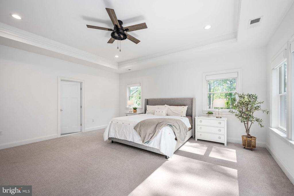 11302 RADCLIFF TER, SPOTSYLVANIA, Virginia 22551, 5 Bedrooms Bedrooms, ,4 BathroomsBathrooms,Residential,11302 RADCLIFF TER,VASP2033994 MLS # VASP2033994