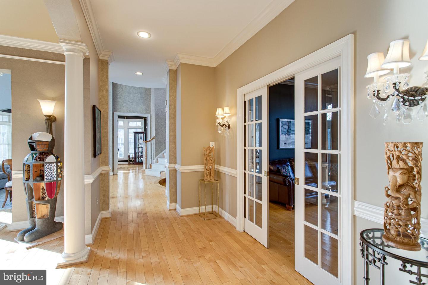 891 CHINQUAPIN RD, MCLEAN, Virginia 22102, 5 Bedrooms Bedrooms, 28 Rooms Rooms,5 BathroomsBathrooms,Residential,For sale,891 CHINQUAPIN RD,VAFX2217852 MLS # VAFX2217852