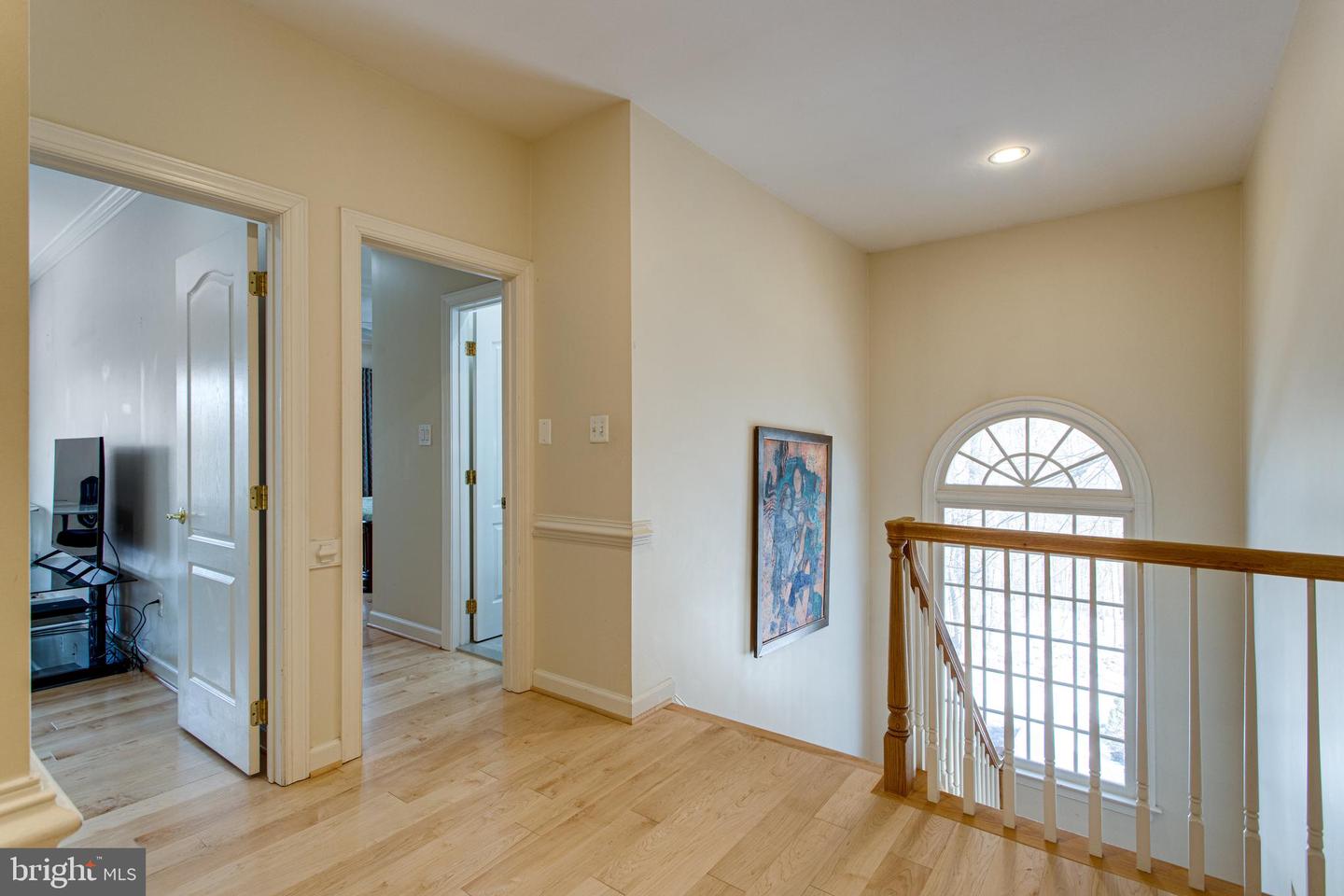 891 CHINQUAPIN RD, MCLEAN, Virginia 22102, 5 Bedrooms Bedrooms, 28 Rooms Rooms,5 BathroomsBathrooms,Residential,For sale,891 CHINQUAPIN RD,VAFX2217852 MLS # VAFX2217852