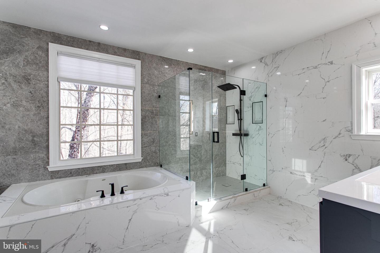 891 CHINQUAPIN RD, MCLEAN, Virginia 22102, 5 Bedrooms Bedrooms, 28 Rooms Rooms,5 BathroomsBathrooms,Residential,For sale,891 CHINQUAPIN RD,VAFX2217852 MLS # VAFX2217852