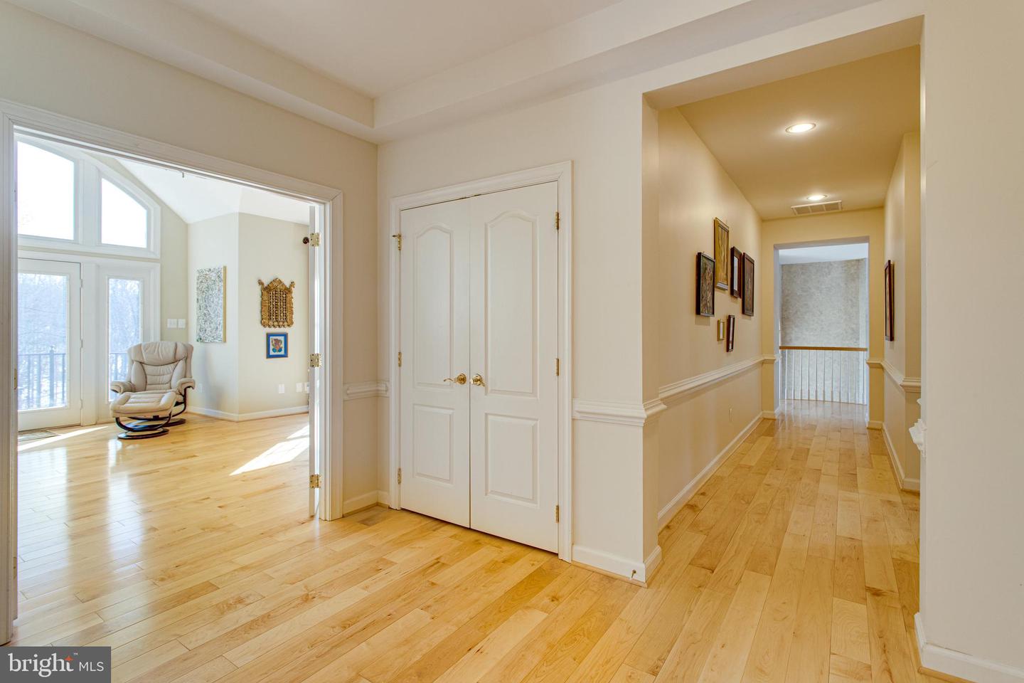 891 CHINQUAPIN RD, MCLEAN, Virginia 22102, 5 Bedrooms Bedrooms, 28 Rooms Rooms,5 BathroomsBathrooms,Residential,For sale,891 CHINQUAPIN RD,VAFX2217852 MLS # VAFX2217852