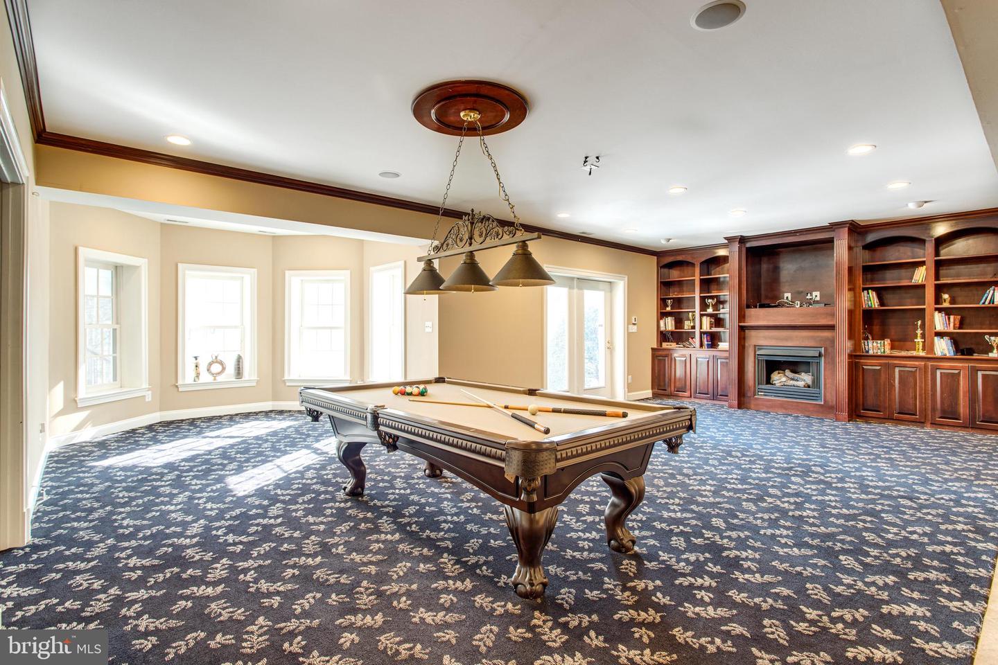891 CHINQUAPIN RD, MCLEAN, Virginia 22102, 5 Bedrooms Bedrooms, 28 Rooms Rooms,5 BathroomsBathrooms,Residential,For sale,891 CHINQUAPIN RD,VAFX2217852 MLS # VAFX2217852