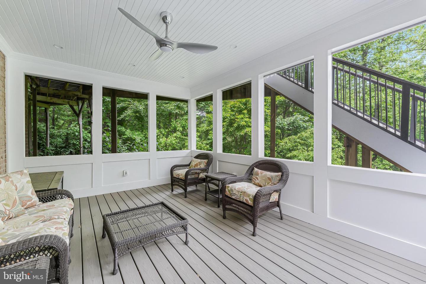 891 CHINQUAPIN RD, MCLEAN, Virginia 22102, 5 Bedrooms Bedrooms, 28 Rooms Rooms,5 BathroomsBathrooms,Residential,For sale,891 CHINQUAPIN RD,VAFX2217852 MLS # VAFX2217852