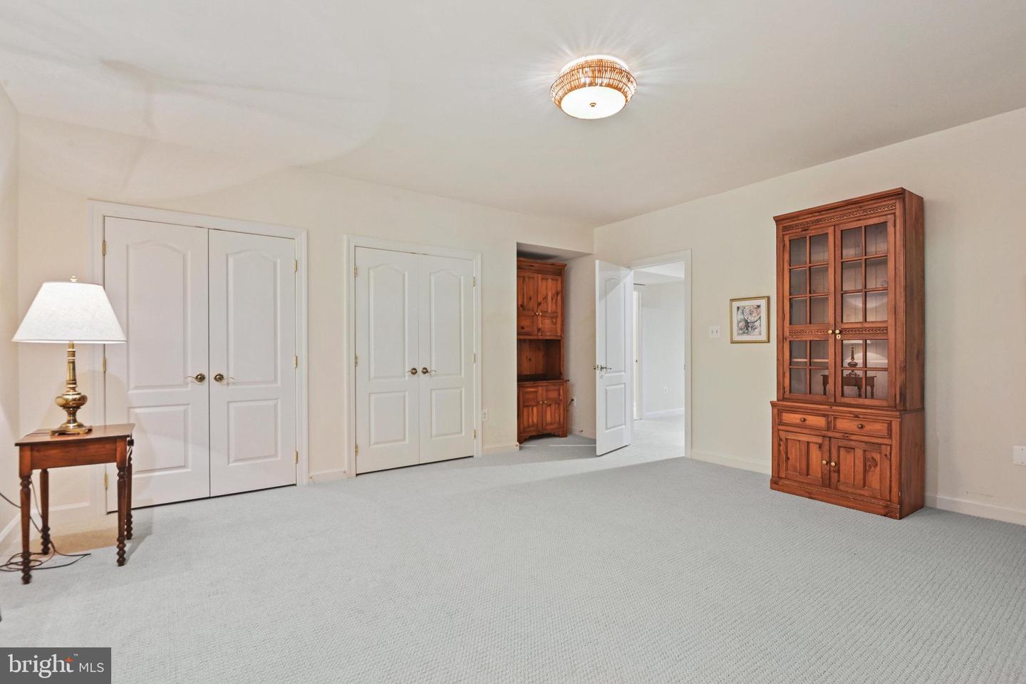 10286 JOHNS HOLLOW RD, VIENNA, Virginia 22182, 6 Bedrooms Bedrooms, ,4 BathroomsBathrooms,Residential,For sale,10286 JOHNS HOLLOW RD,VAFX2222992 MLS # VAFX2222992