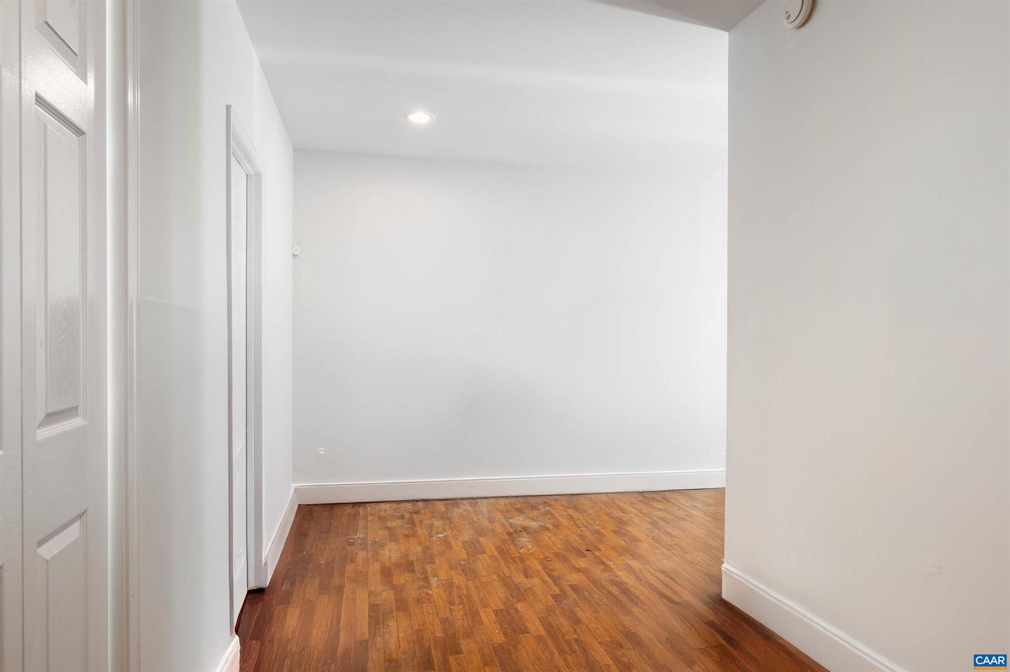 119 DANBURY CT, CHARLOTTESVILLE, Virginia 22902, 3 Bedrooms Bedrooms, ,1 BathroomBathrooms,Residential,For sale,119 DANBURY CT,664838 MLS # 664838 119 DANBURY CT, CHARLOTTESVILLE, Virginia 22902, 3 Bedrooms Bedrooms, ,1 BathroomBathrooms,Residential,For sale,119 DANBURY CT,664838 MLS # 664838