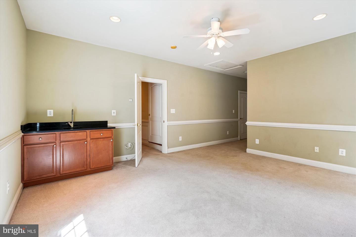 6975 IDYLWOOD RD, FALLS CHURCH, Virginia 22043, 5 Bedrooms Bedrooms, ,4 BathroomsBathrooms,Residential,For sale,6975 IDYLWOOD RD,VAFX2256082 MLS # VAFX2256082