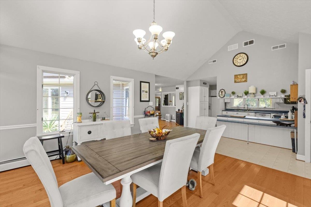 174 MARTIN ST, LURAY, Virginia 22835, 3 Bedrooms Bedrooms, ,3 BathroomsBathrooms,Residential,174 MARTIN ST,668873 MLS # 668873