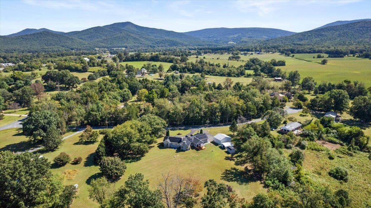 174 MARTIN ST, LURAY, Virginia 22835, 3 Bedrooms Bedrooms, ,3 BathroomsBathrooms,Residential,174 MARTIN ST,668873 MLS # 668873