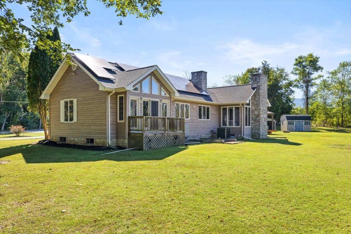 174 MARTIN ST, LURAY, Virginia 22835, 3 Bedrooms Bedrooms, ,3 BathroomsBathrooms,Residential,174 MARTIN ST,668873 MLS # 668873