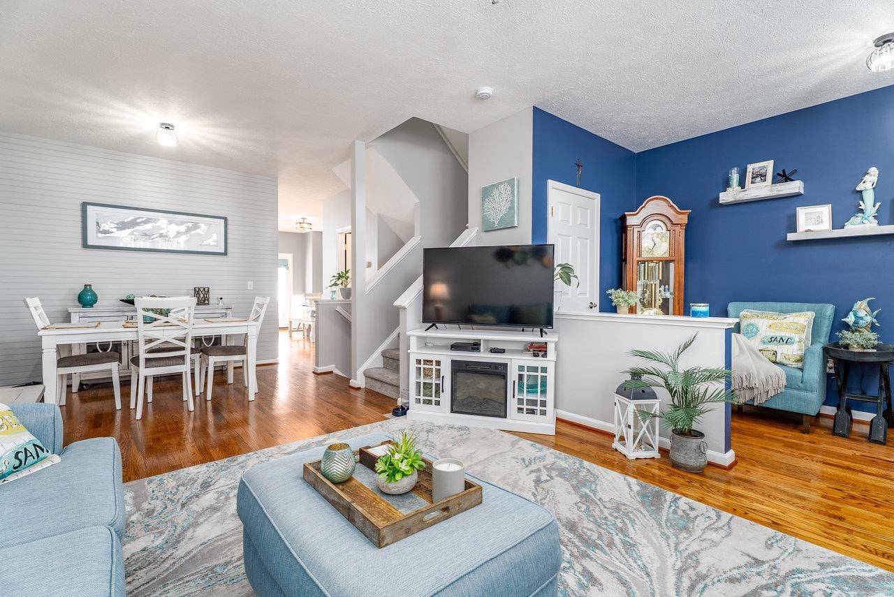 348 BLUE STONE HILLS DR, HARRISONBURG, Virginia 22801, 2 Bedrooms Bedrooms, ,2 BathroomsBathrooms,Residential,348 BLUE STONE HILLS DR,668879 MLS # 668879