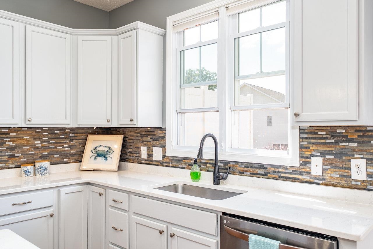 348 BLUE STONE HILLS DR, HARRISONBURG, Virginia 22801, 2 Bedrooms Bedrooms, ,2 BathroomsBathrooms,Residential,348 BLUE STONE HILLS DR,668879 MLS # 668879