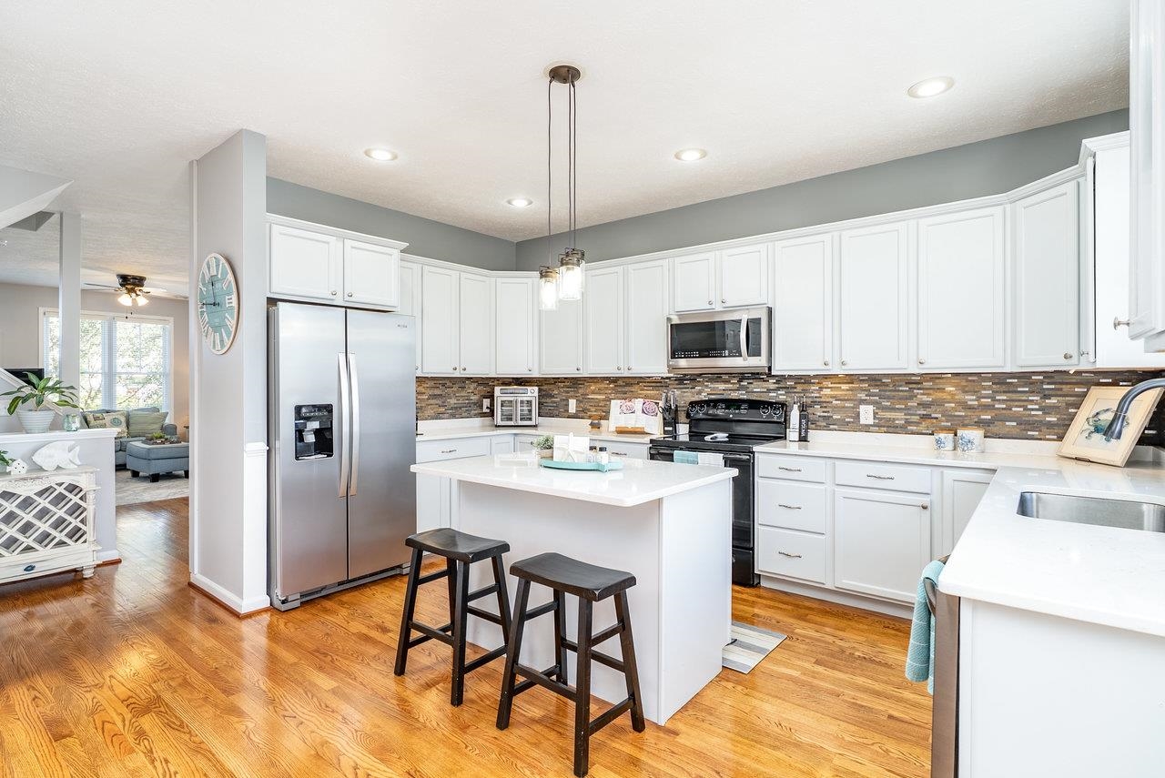 348 BLUE STONE HILLS DR, HARRISONBURG, Virginia 22801, 2 Bedrooms Bedrooms, ,2 BathroomsBathrooms,Residential,348 BLUE STONE HILLS DR,668879 MLS # 668879