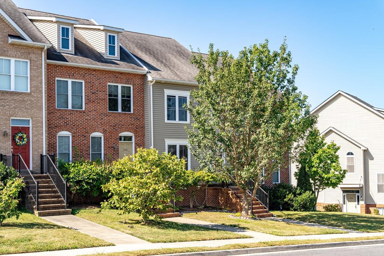 348 BLUE STONE HILLS DR, HARRISONBURG, Virginia 22801, 2 Bedrooms Bedrooms, ,2 BathroomsBathrooms,Residential,348 BLUE STONE HILLS DR,668879 MLS # 668879