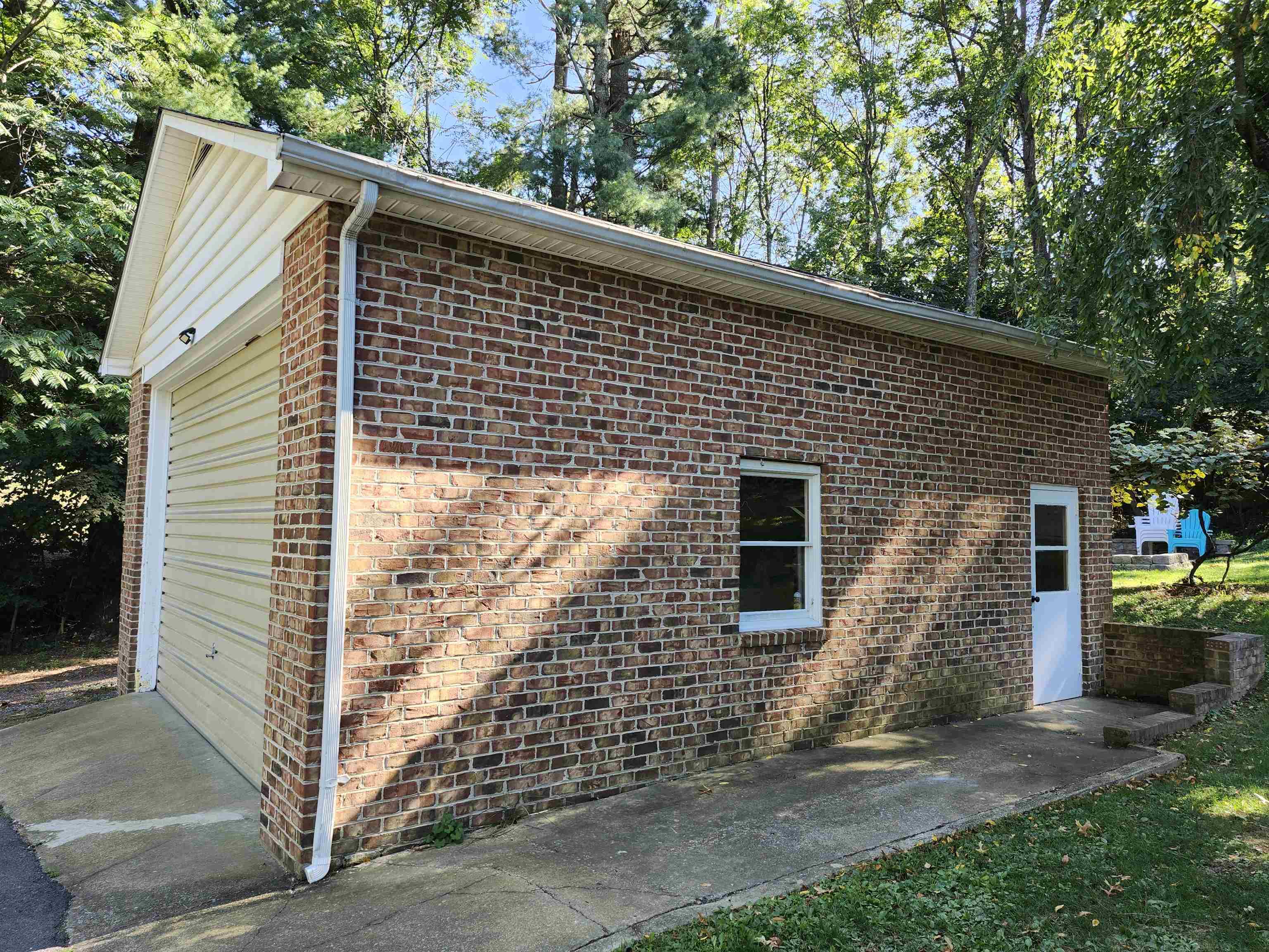 3728 SPOTSWOOD TRL, PENN LAIRD, Virginia 22846, 3 Bedrooms Bedrooms, ,2 BathroomsBathrooms,Residential,3728 SPOTSWOOD TRL,668888 MLS # 668888 3728 SPOTSWOOD TRL, PENN LAIRD, Virginia 22846, 3 Bedrooms Bedrooms, ,2 BathroomsBathrooms,Residential,3728 SPOTSWOOD TRL,668888 MLS # 668888