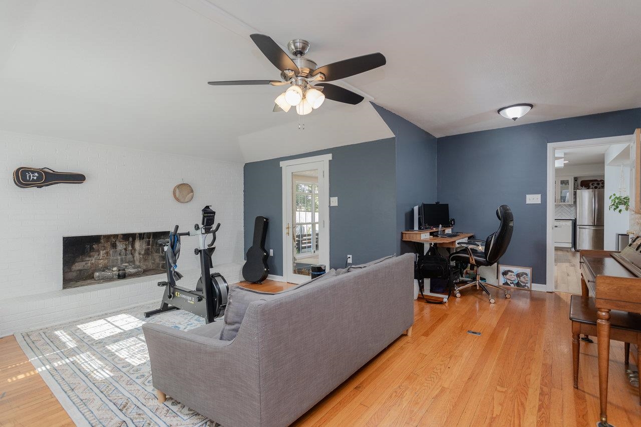 33 PORT REPUBLIC RD, HARRISONBURG, Virginia 22801, 4 Bedrooms Bedrooms, ,3 BathroomsBathrooms,Residential,33 PORT REPUBLIC RD,668890 MLS # 668890