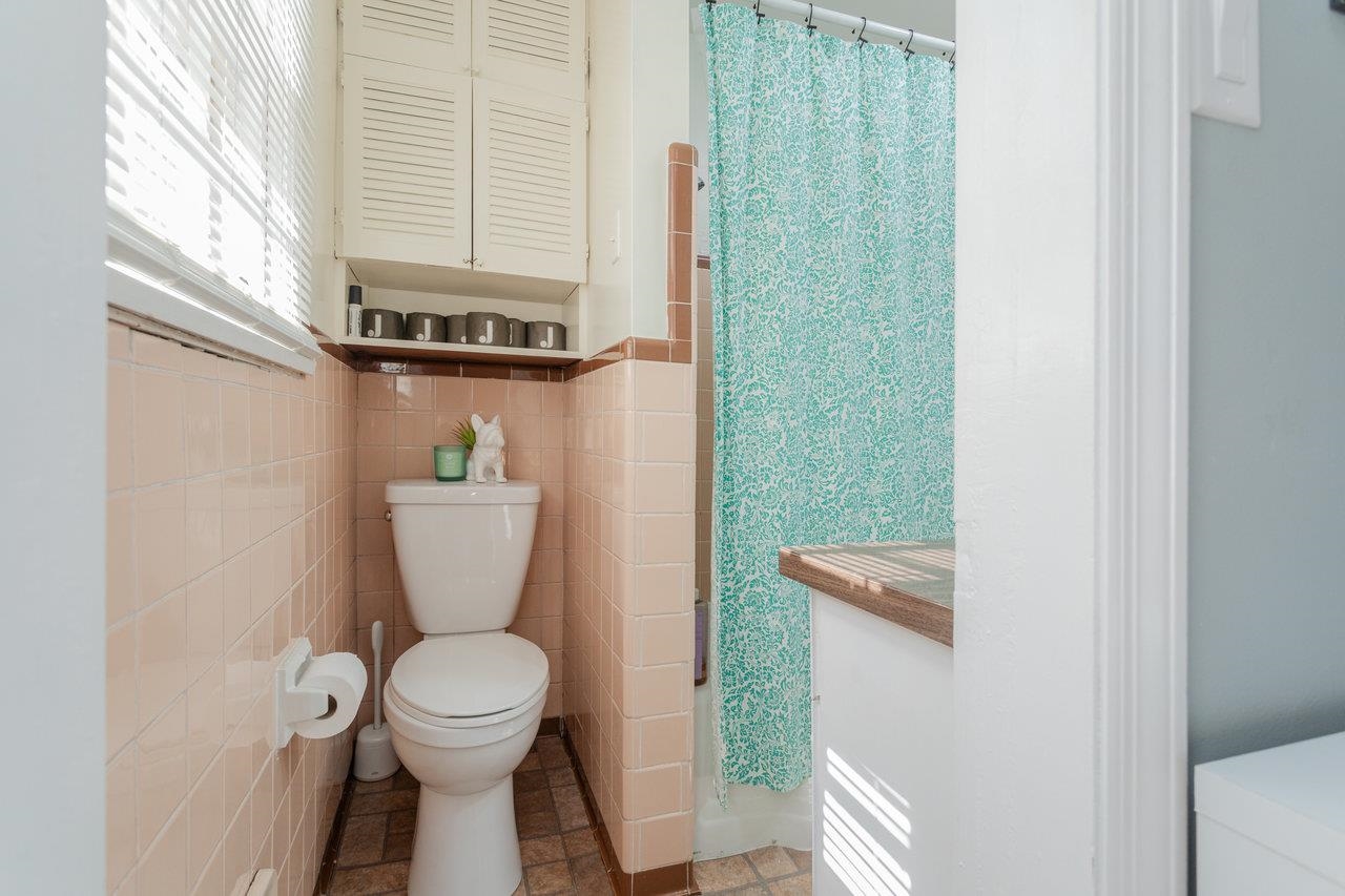 33 PORT REPUBLIC RD, HARRISONBURG, Virginia 22801, 4 Bedrooms Bedrooms, ,3 BathroomsBathrooms,Residential,33 PORT REPUBLIC RD,668890 MLS # 668890