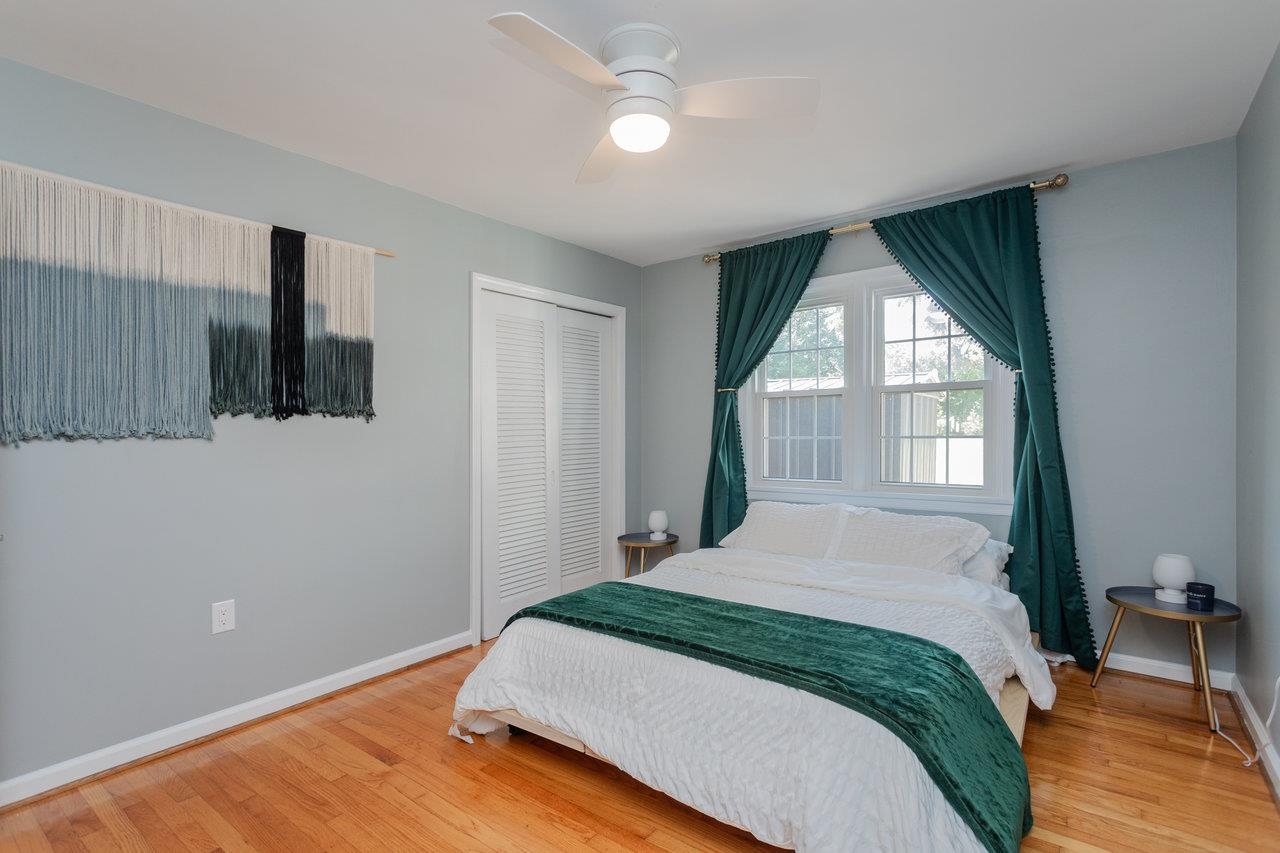 33 PORT REPUBLIC RD, HARRISONBURG, Virginia 22801, 4 Bedrooms Bedrooms, ,3 BathroomsBathrooms,Residential,33 PORT REPUBLIC RD,668890 MLS # 668890