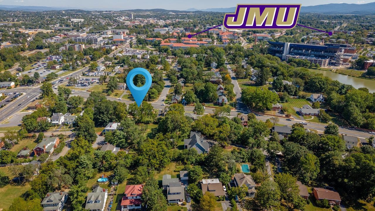 33 PORT REPUBLIC RD, HARRISONBURG, Virginia 22801, 4 Bedrooms Bedrooms, ,3 BathroomsBathrooms,Residential,33 PORT REPUBLIC RD,668890 MLS # 668890