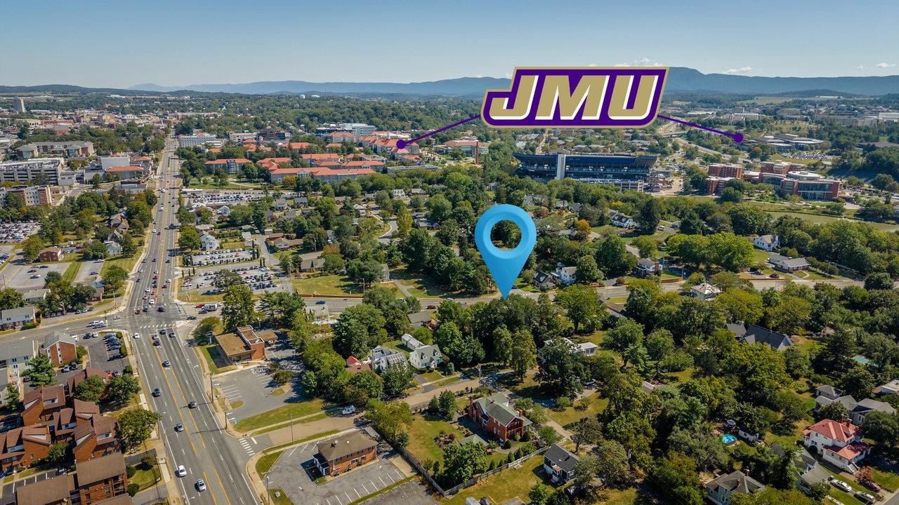 33 PORT REPUBLIC RD, HARRISONBURG, Virginia 22801, 4 Bedrooms Bedrooms, ,3 BathroomsBathrooms,Residential,33 PORT REPUBLIC RD,668890 MLS # 668890