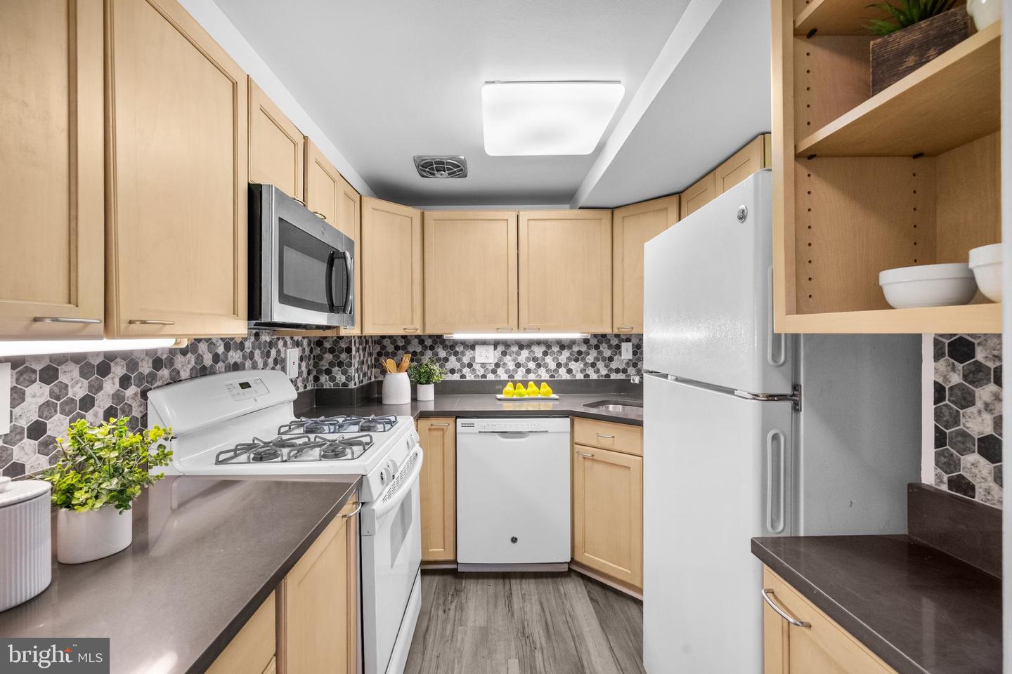 1525 Q ST NW #2, WASHINGTON, District Of Columbia 20009, 2 Bedrooms Bedrooms, ,1 BathroomBathrooms,Residential,For sale,1525 Q ST NW #2,DCDC2212164 MLS # DCDC2212164 1525 Q ST NW #2, WASHINGTON, District Of Columbia 20009, 2 Bedrooms Bedrooms, ,1 BathroomBathrooms,Residential,For sale,1525 Q ST NW #2,DCDC2212164 MLS # DCDC2212164