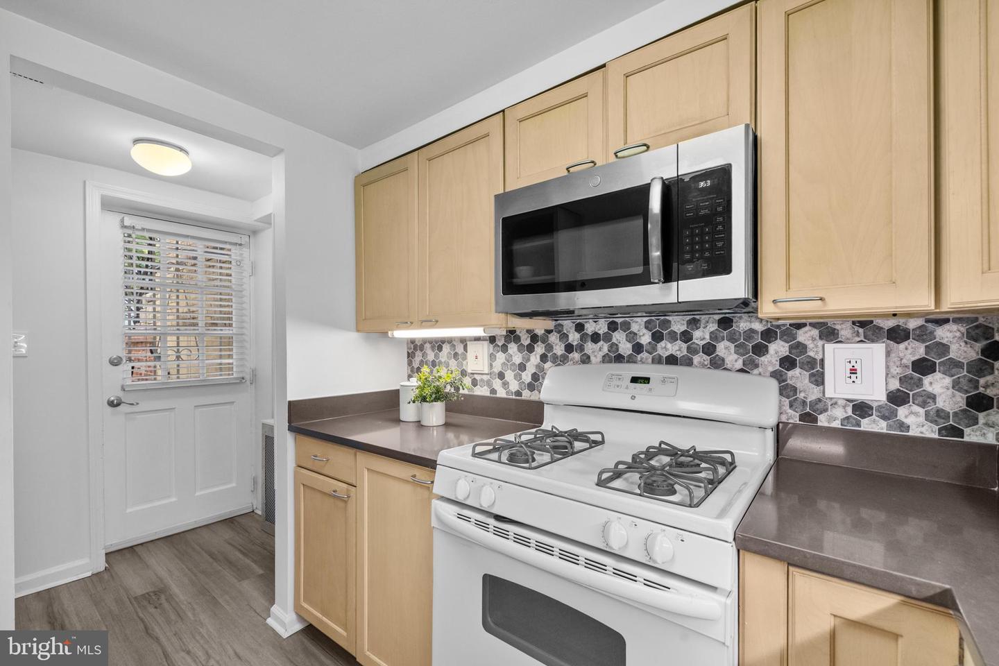 1525 Q ST NW #2, WASHINGTON, District Of Columbia 20009, 2 Bedrooms Bedrooms, ,1 BathroomBathrooms,Residential,For sale,1525 Q ST NW #2,DCDC2212164 MLS # DCDC2212164 1525 Q ST NW #2, WASHINGTON, District Of Columbia 20009, 2 Bedrooms Bedrooms, ,1 BathroomBathrooms,Residential,For sale,1525 Q ST NW #2,DCDC2212164 MLS # DCDC2212164