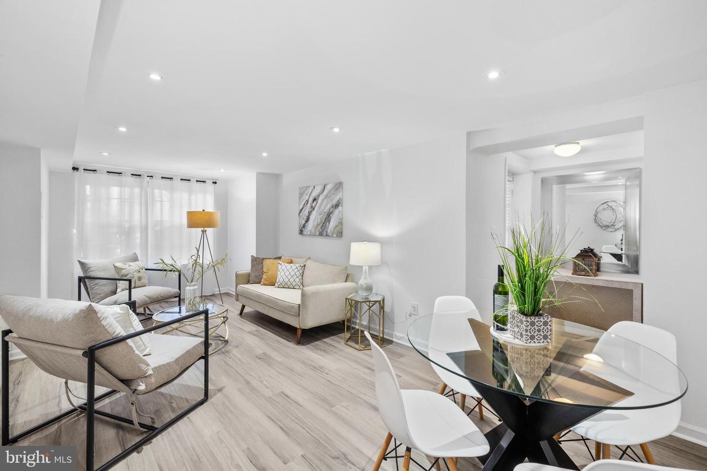 1525 Q ST NW #2, WASHINGTON, District Of Columbia 20009, 2 Bedrooms Bedrooms, ,1 BathroomBathrooms,Residential,For sale,1525 Q ST NW #2,DCDC2212164 MLS # DCDC2212164 1525 Q ST NW #2, WASHINGTON, District Of Columbia 20009, 2 Bedrooms Bedrooms, ,1 BathroomBathrooms,Residential,For sale,1525 Q ST NW #2,DCDC2212164 MLS # DCDC2212164